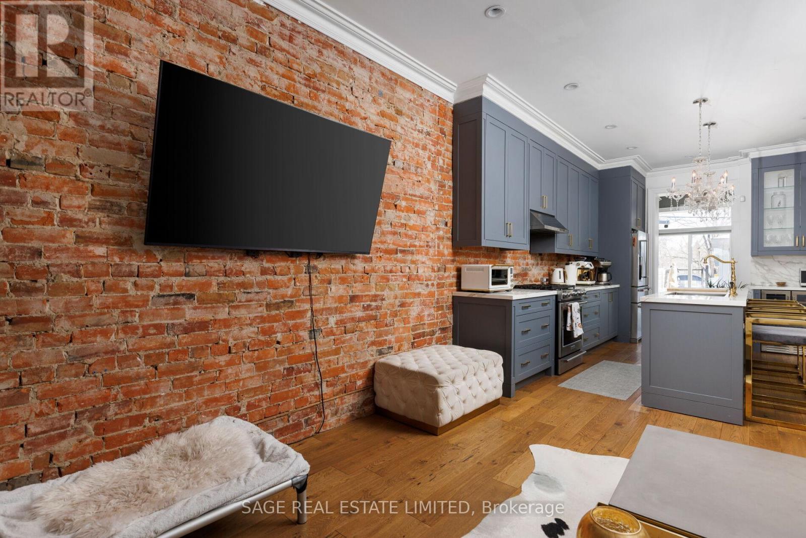 221 Crawford Street, Toronto, Ontario  M6J 2V5 - Photo 10 - C12763600