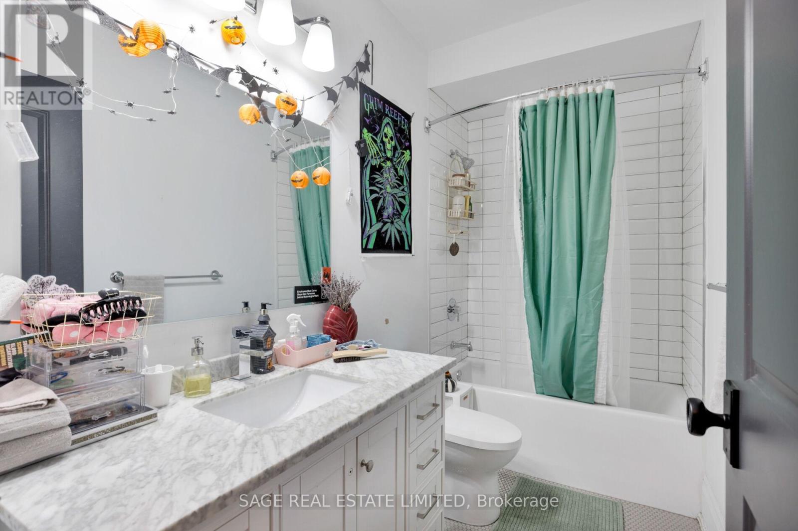 221 Crawford Street, Toronto, Ontario  M6J 2V5 - Photo 29 - C12763600