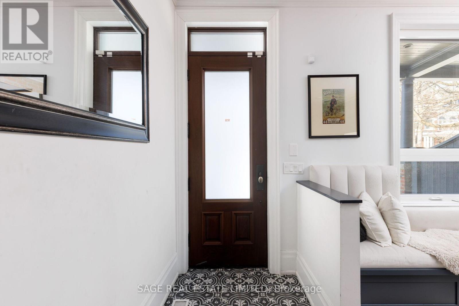 221 Crawford Street, Toronto, Ontario  M6J 2V5 - Photo 3 - C12763600