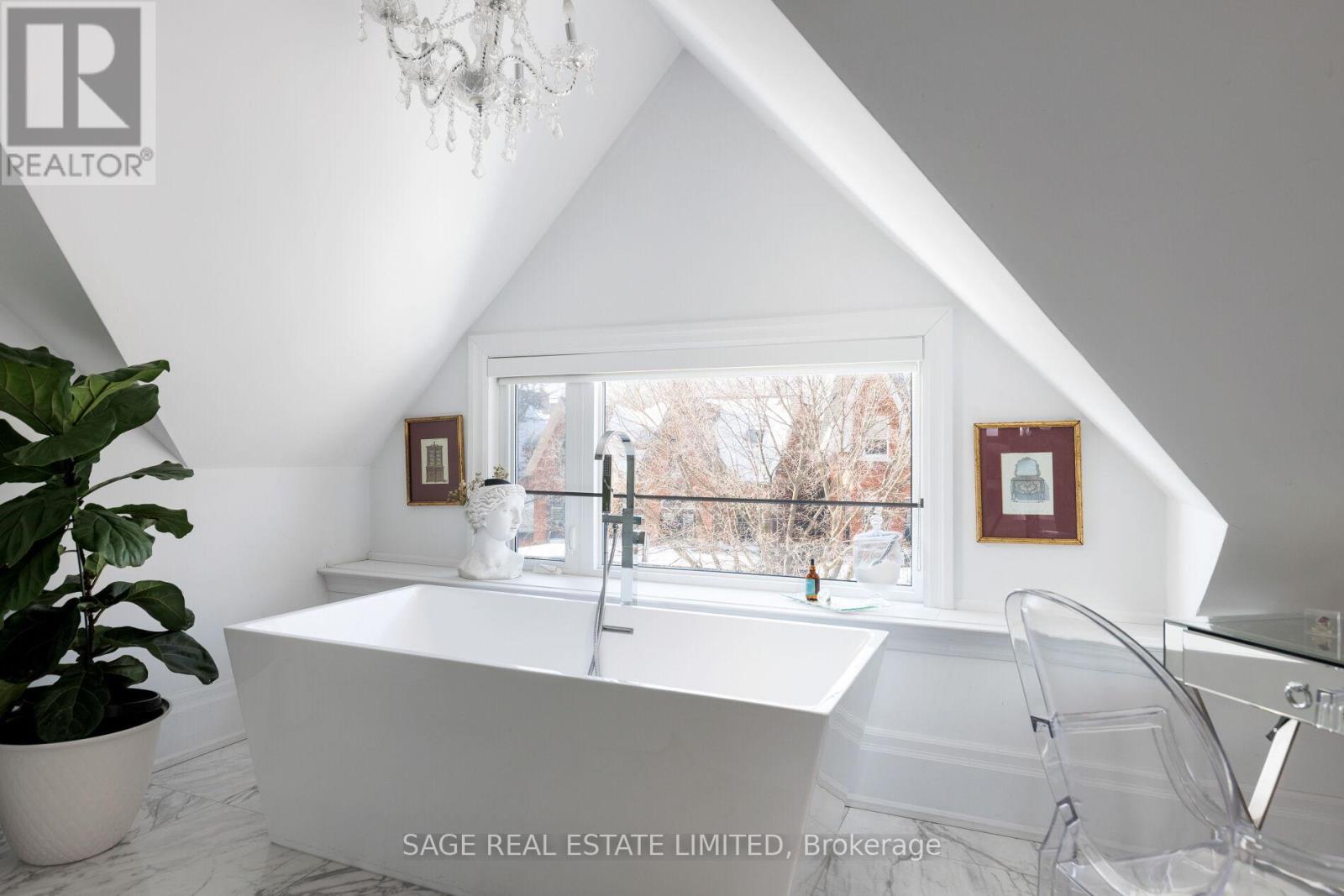 221 Crawford Street, Toronto, Ontario  M6J 2V5 - Photo 42 - C12763600