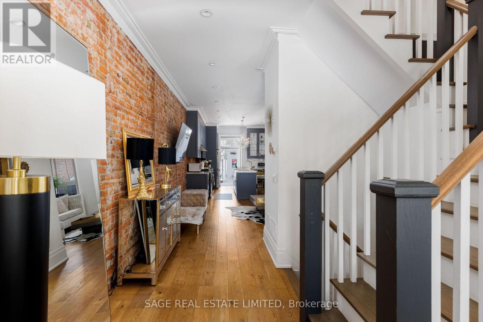 221 Crawford Street, Toronto, Ontario  M6J 2V5 - Photo 7 - C12763600