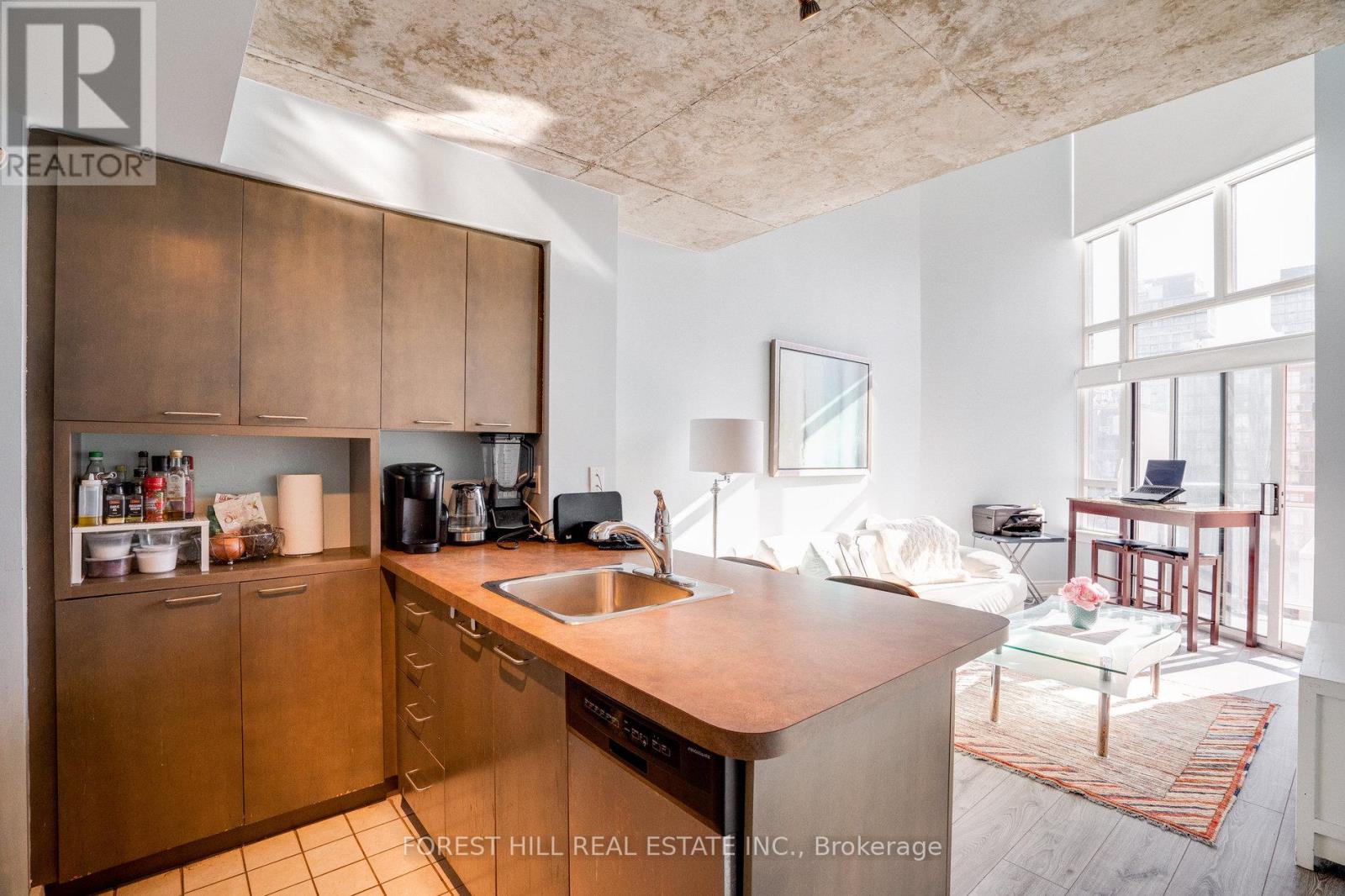 824 - 255 Richmond Street E, Toronto, Ontario  M5A 4T7 - Photo 2 - C12763618