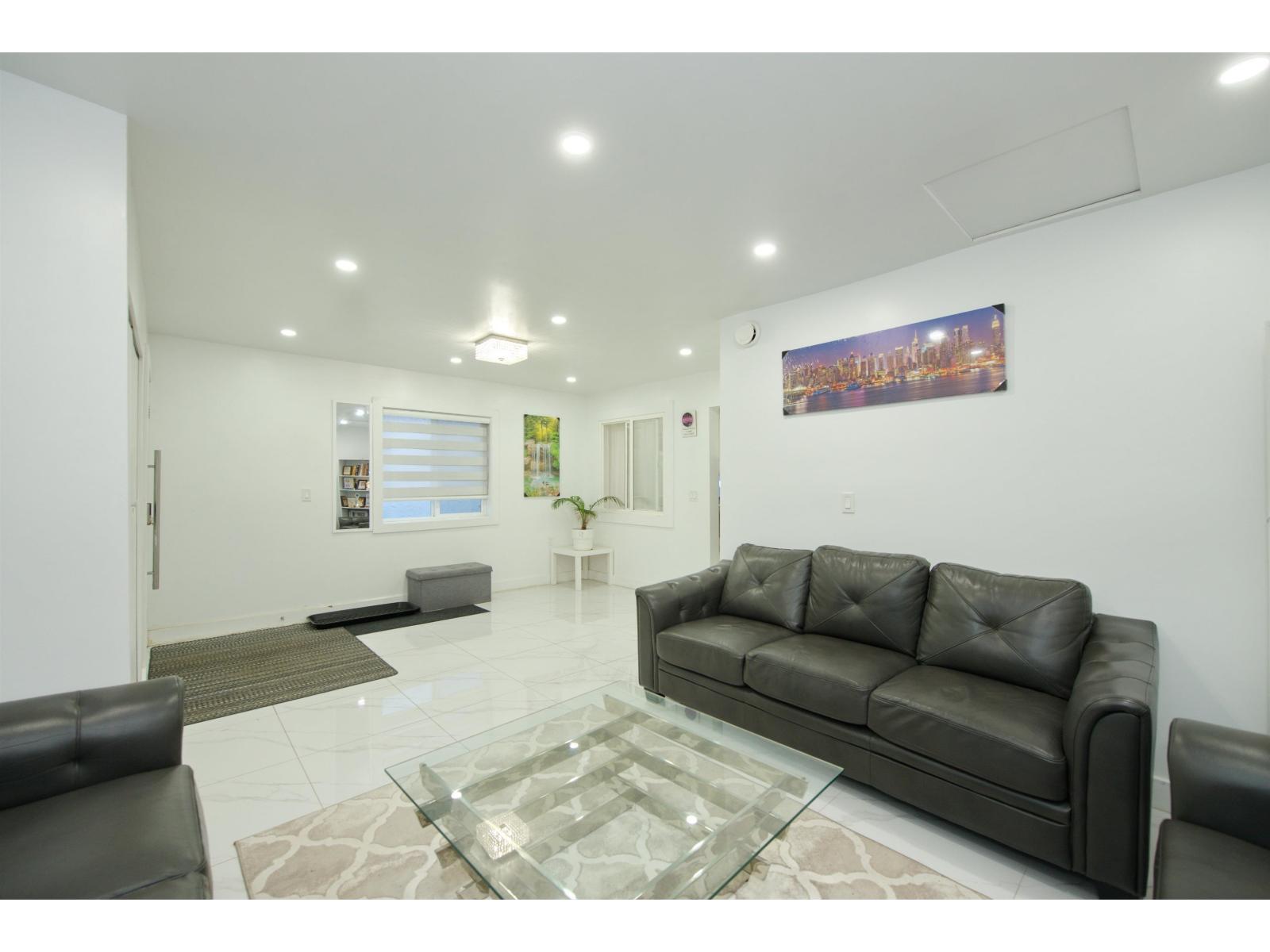 7681 125 Street, Surrey, British Columbia  V3W 7W2 - Photo 6 - R3086834