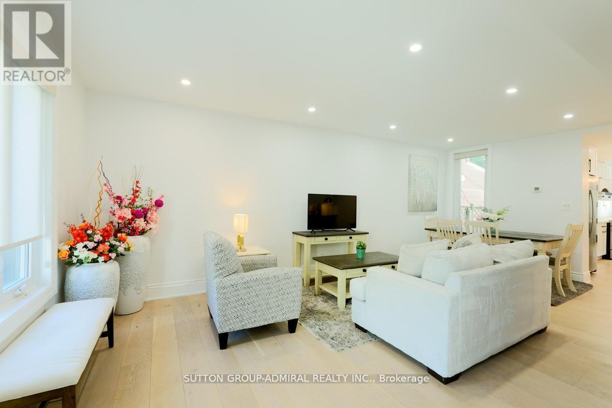 Main & 2nd - 70 Carlaw Avenue, Toronto, Ontario  M4M 2R7 - Photo 6 - E12763488