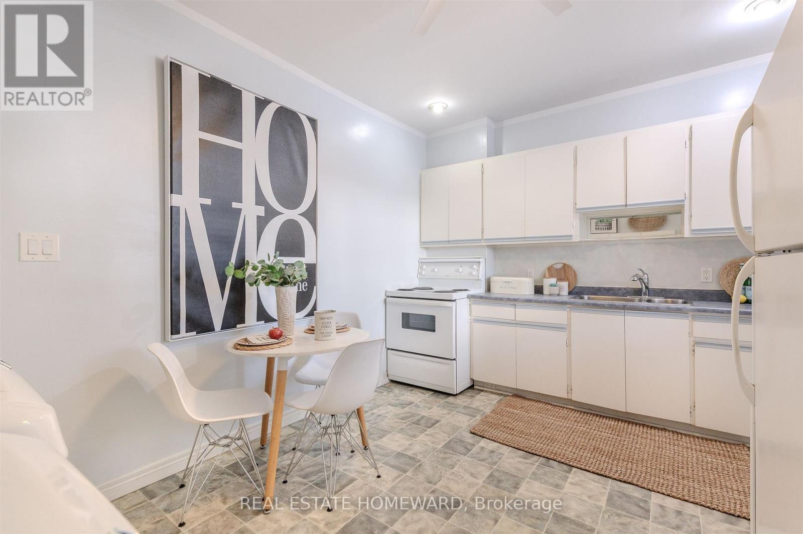 462 & 464 Sammon Avenue, Toronto, Ontario  M4J 2B2 - Photo 13 - E12763528