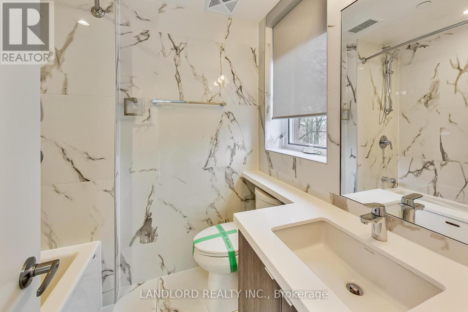 304 - 2a Queensbury Avenue, Toronto, Ontario  M1N 2X7 - Photo 13 - E12763570