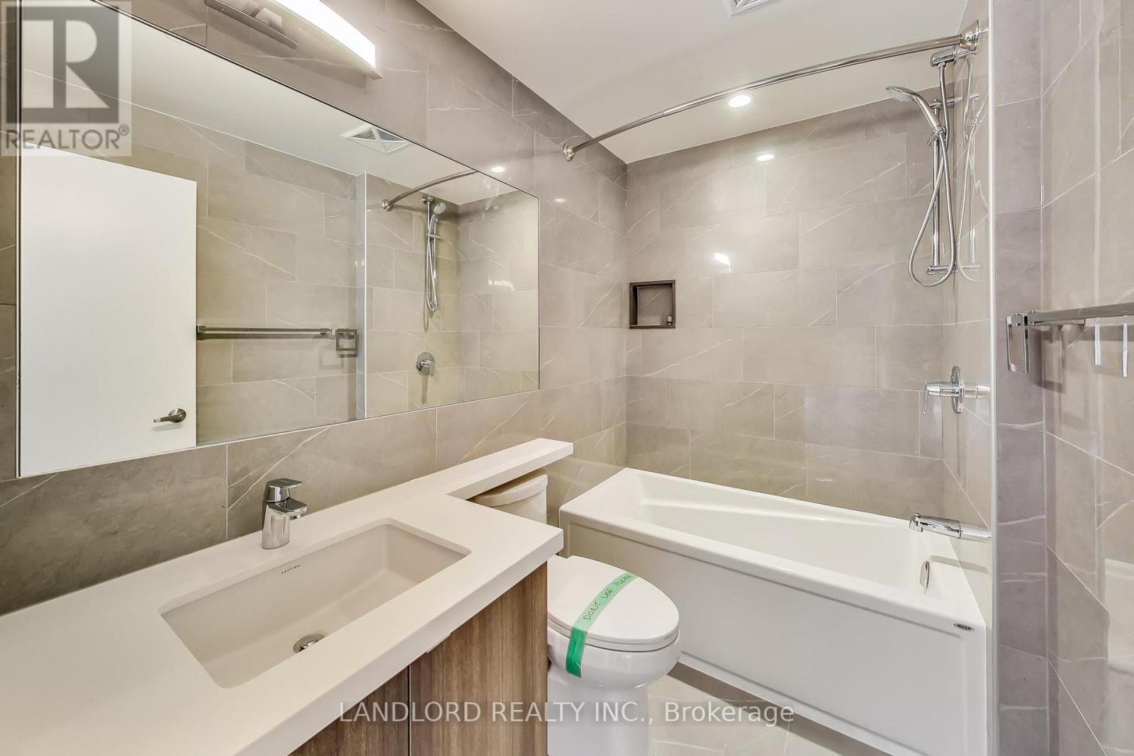 304 - 2a Queensbury Avenue, Toronto, Ontario  M1N 2X7 - Photo 18 - E12763570