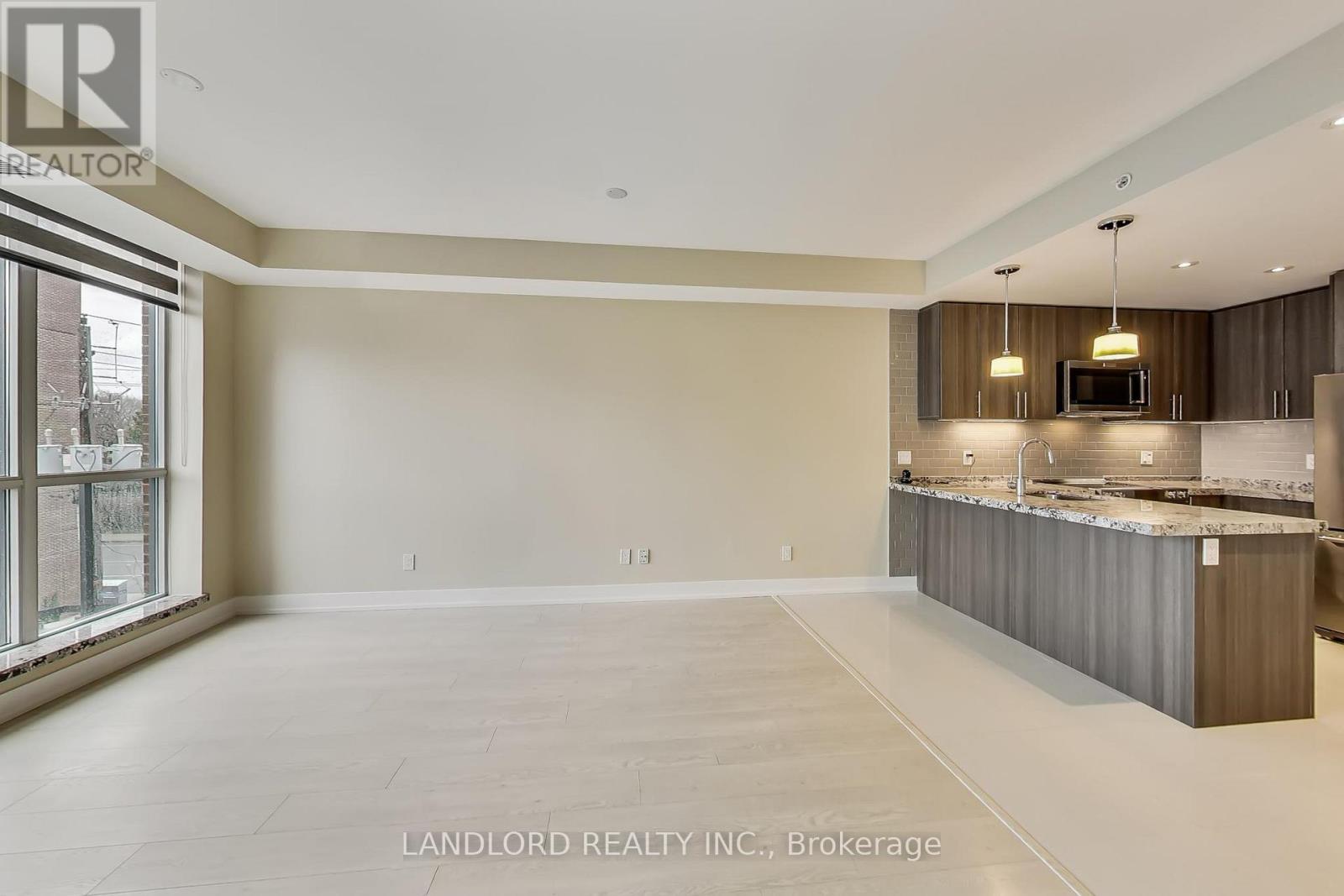 304 - 2a Queensbury Avenue, Toronto, Ontario  M1N 2X7 - Photo 5 - E12763570