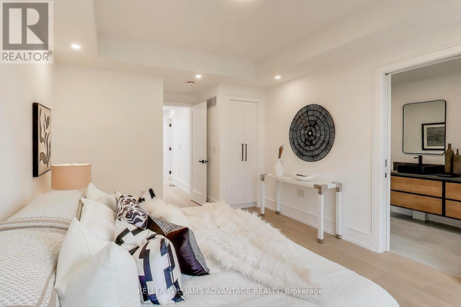 102 Yardley Avenue, Toronto, Ontario  M4B 2B1 - Photo 18 - E12763620