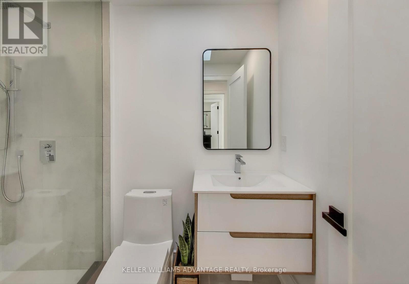 102 Yardley Avenue, Toronto, Ontario  M4B 2B1 - Photo 31 - E12763620