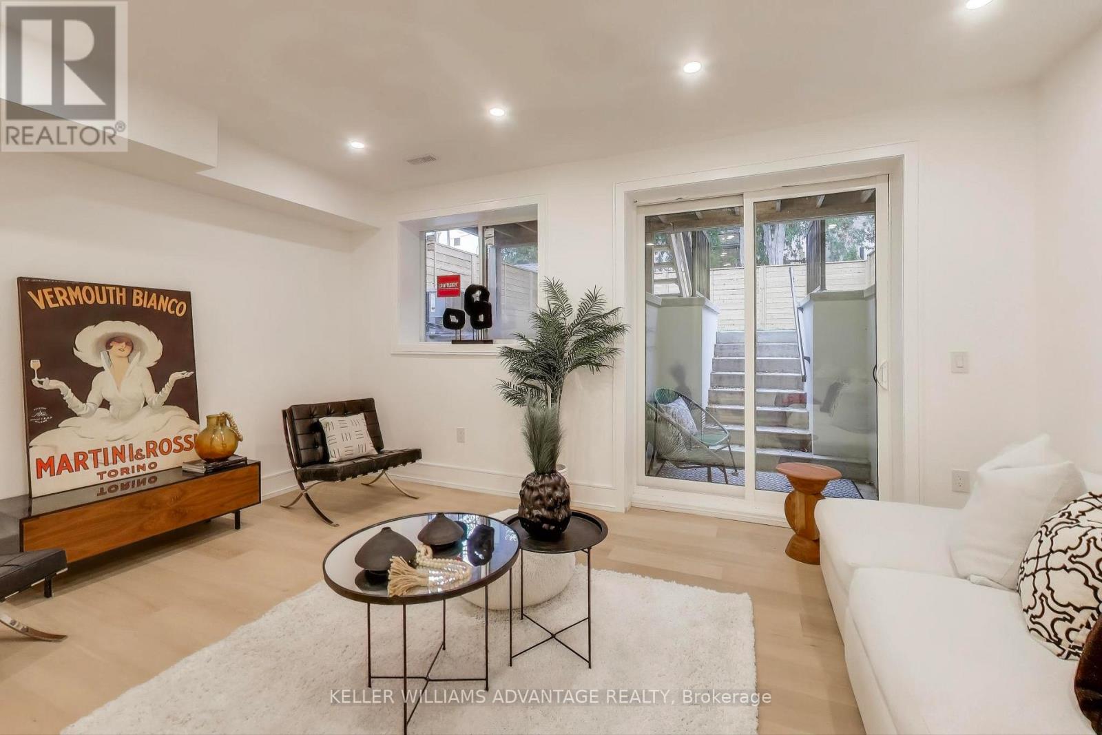 102 Yardley Avenue, Toronto, Ontario  M4B 2B1 - Photo 32 - E12763620