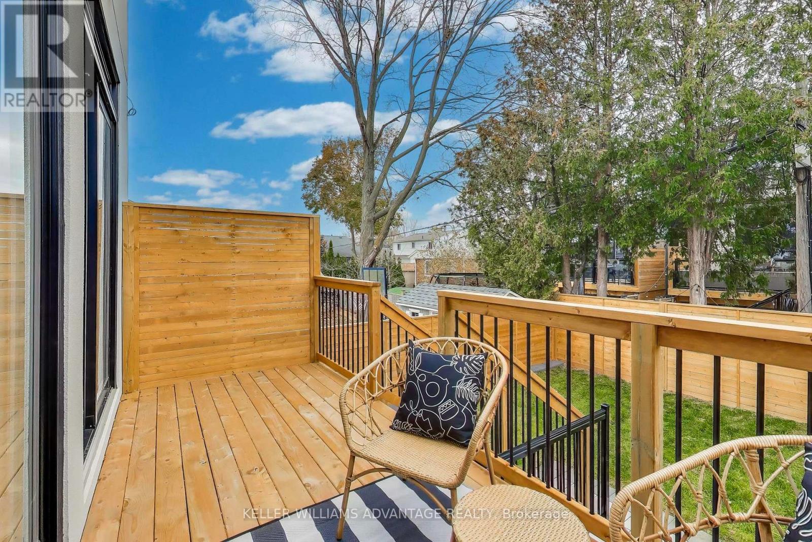 102 Yardley Avenue, Toronto, Ontario  M4B 2B1 - Photo 40 - E12763620