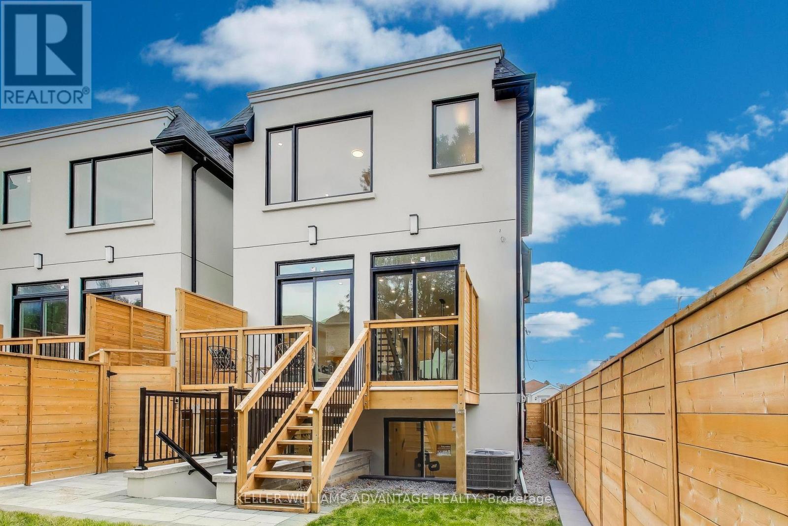 102 Yardley Avenue, Toronto, Ontario  M4B 2B1 - Photo 41 - E12763620