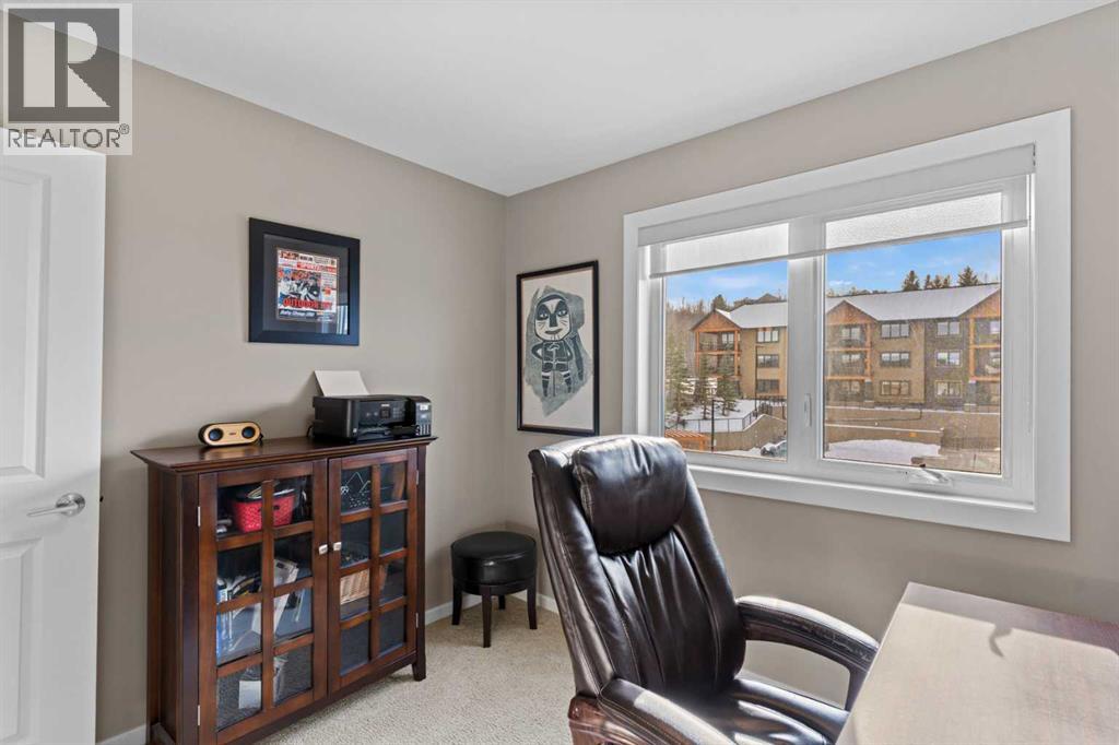 403 Valley Ridge Manor Nw, Calgary, Alberta  T3B 6C4 - Photo 26 - A2283372