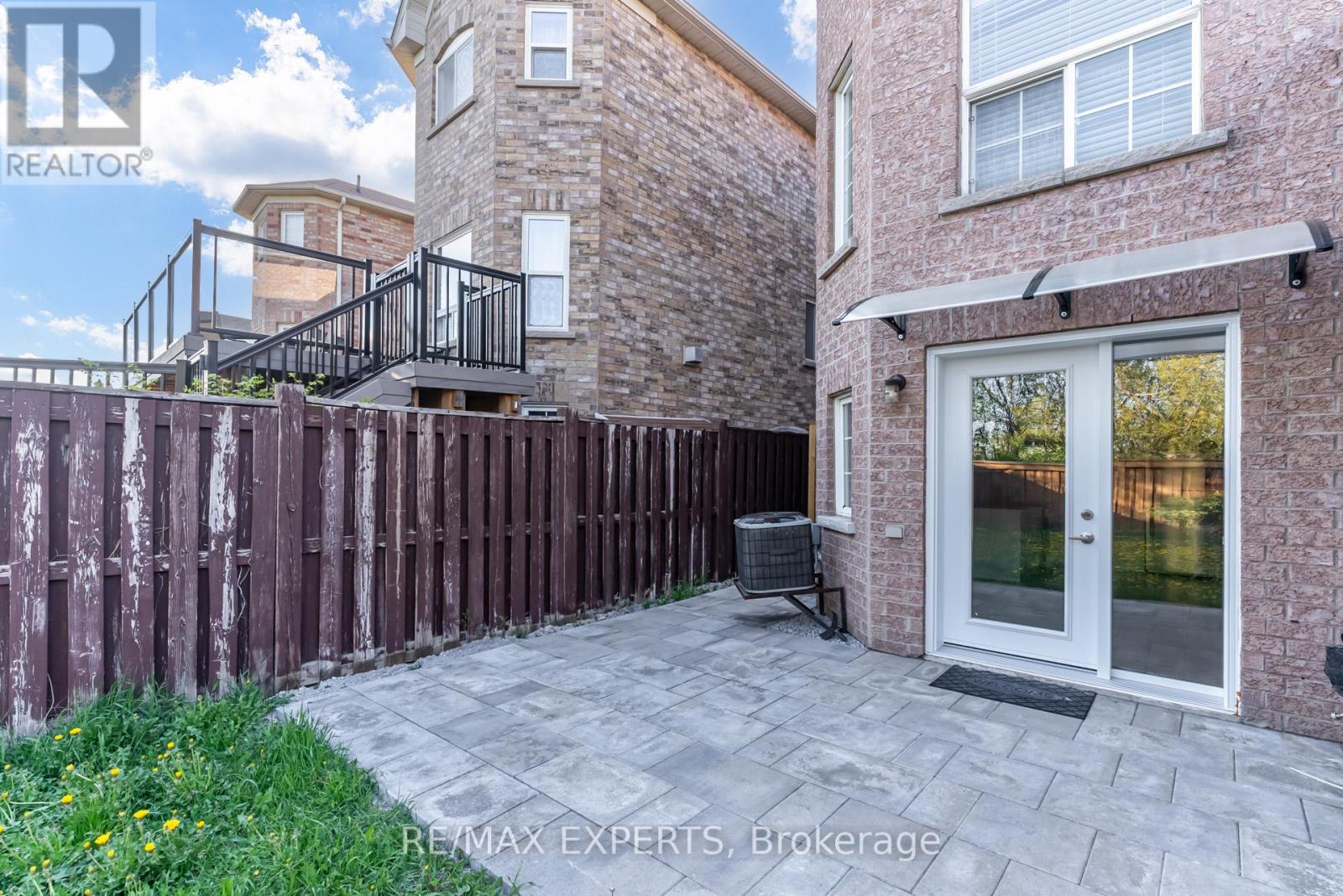 45 Del Francesco Way, Vaughan, Ontario  L6A 3X1 - Photo 2 - N12763426