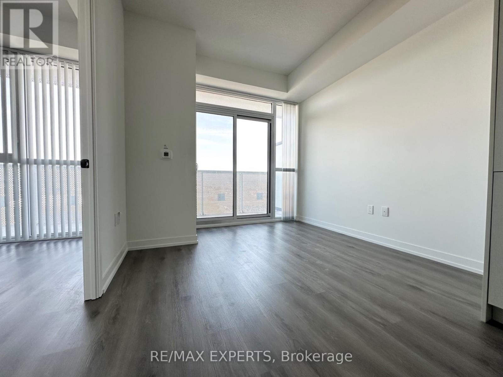 1010 - 225 Commerce Street, Vaughan, Ontario  L4K 5Z7 - Photo 7 - N12763430