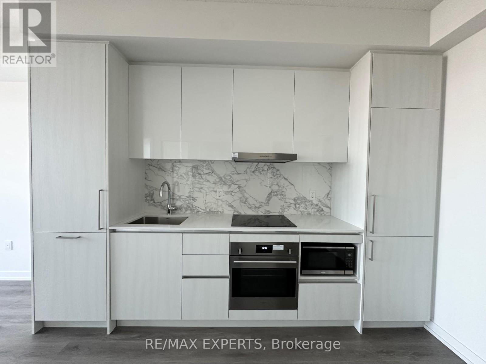 1010 - 225 Commerce Street, Vaughan, Ontario  L4K 5Z7 - Photo 8 - N12763430