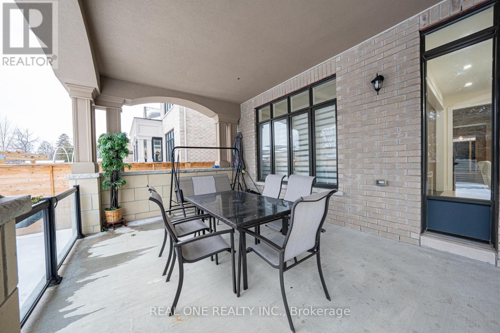 45 Shining Willow Court, Richmond Hill, Ontario  L4C 5N6 - Photo 37 - N12763436