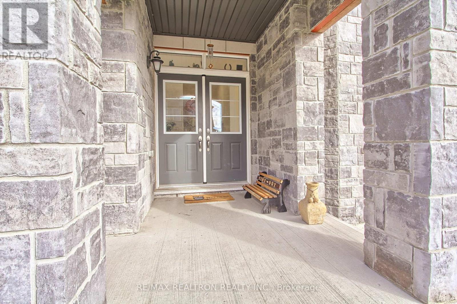 2236 Lozenby Street, Innisfil, Ontario  L9S 0M8 - Photo 7 - N12763438