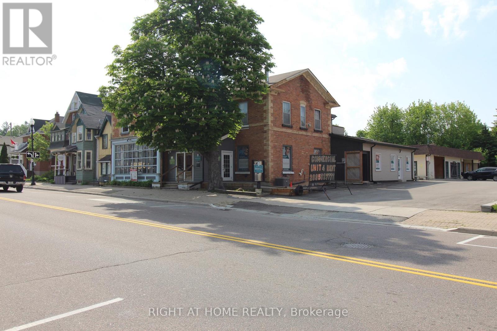 D - 9 Queen Street, Innisfil (Cookstown), Ontario  L0L 1L0 - Photo 2 - N12763462