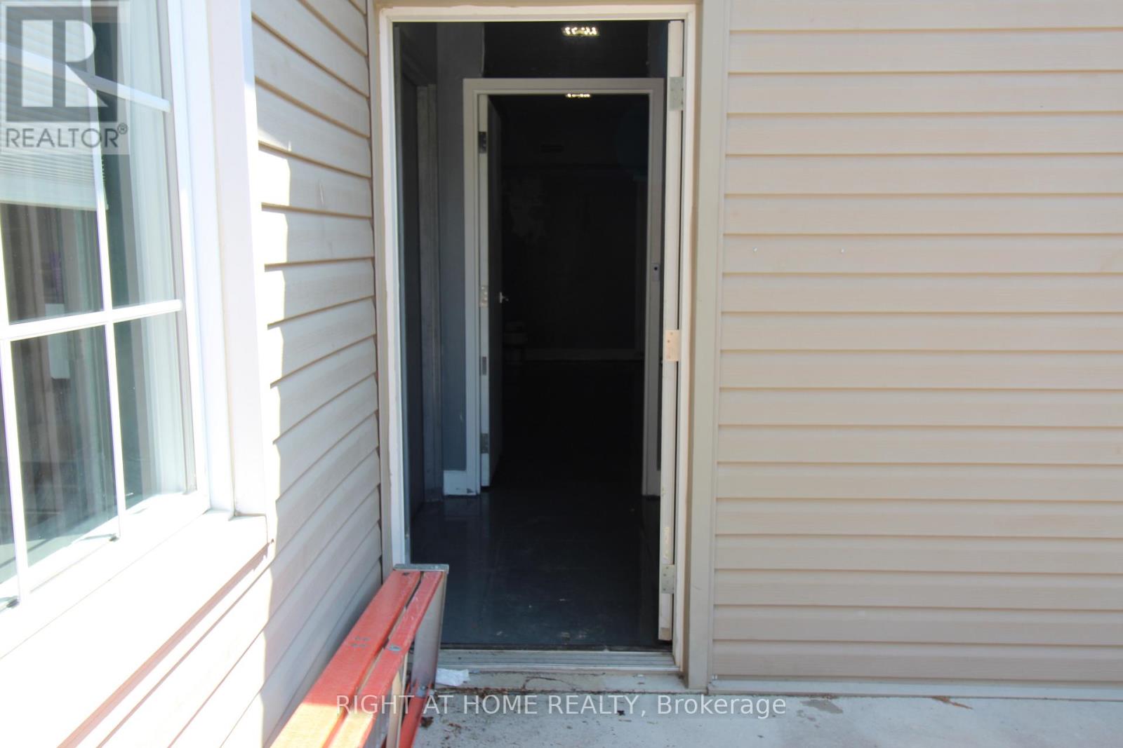 D - 9 Queen Street, Innisfil (Cookstown), Ontario  L0L 1L0 - Photo 7 - N12763462