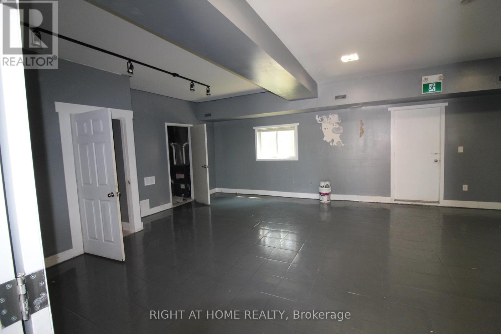 D - 9 Queen Street, Innisfil (Cookstown), Ontario  L0L 1L0 - Photo 9 - N12763462