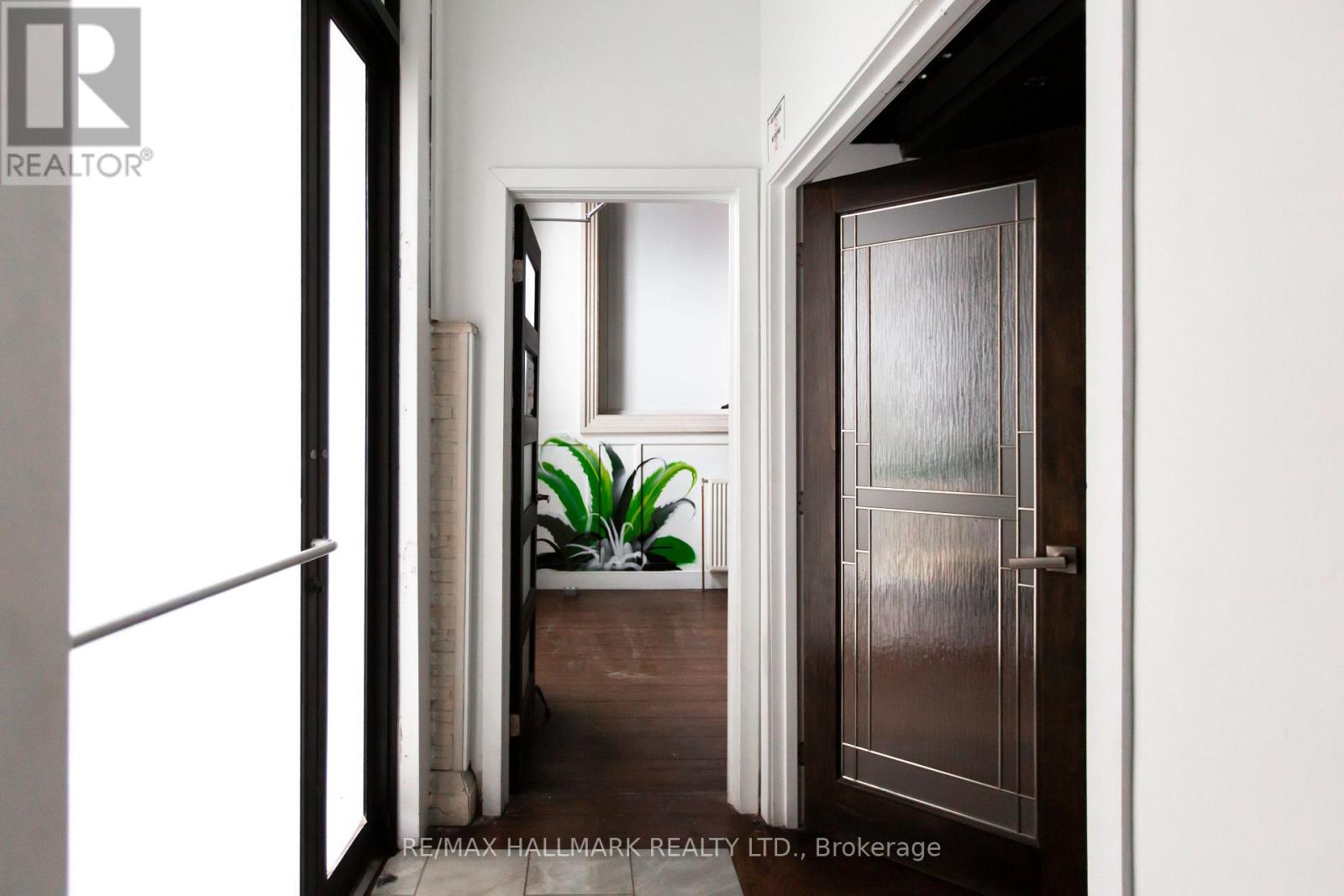 306a Eglinton Avenue W, Toronto, Ontario  M4R 1B2 - Photo 22 - C12740598