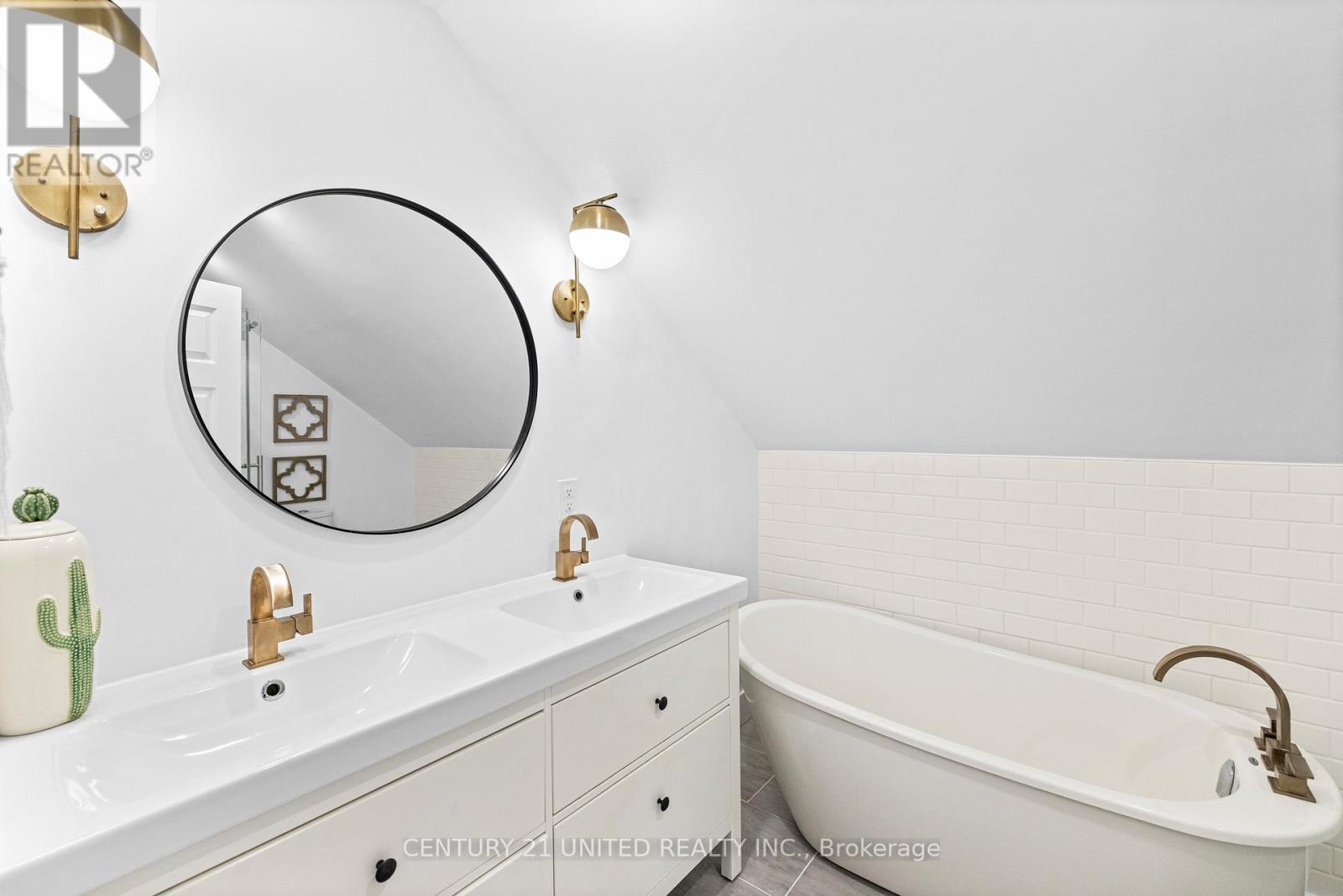 7 Resort Lane, Kawartha Lakes, Ontario  K0L 2W0 - Photo 25 - X12763214