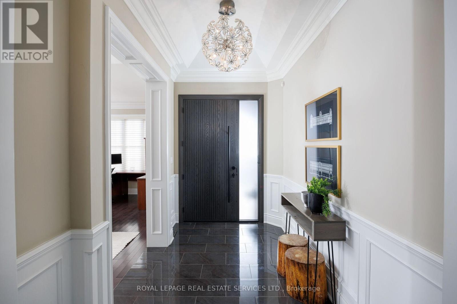 125 Paliser Court, Oakville, Ontario  L6K 2H1 - Photo 9 - W12763478