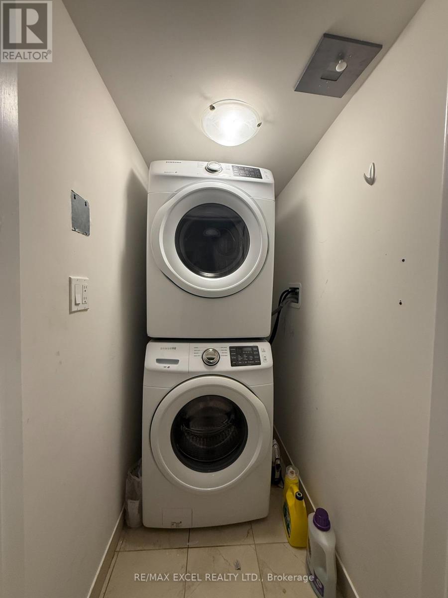 86 - 15 Applewood Lane, Toronto, Ontario  M9C 0C1 - Photo 8 - W12763518