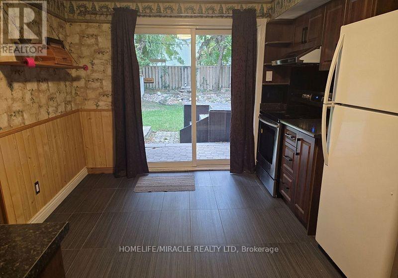 6585 Eastridge Road, Mississauga, Ontario  L5N 4L5 - Photo 10 - W12763588