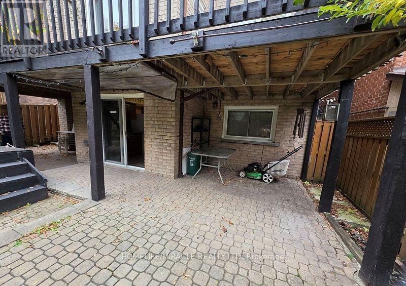 6585 Eastridge Road, Mississauga, Ontario  L5N 4L5 - Photo 14 - W12763588