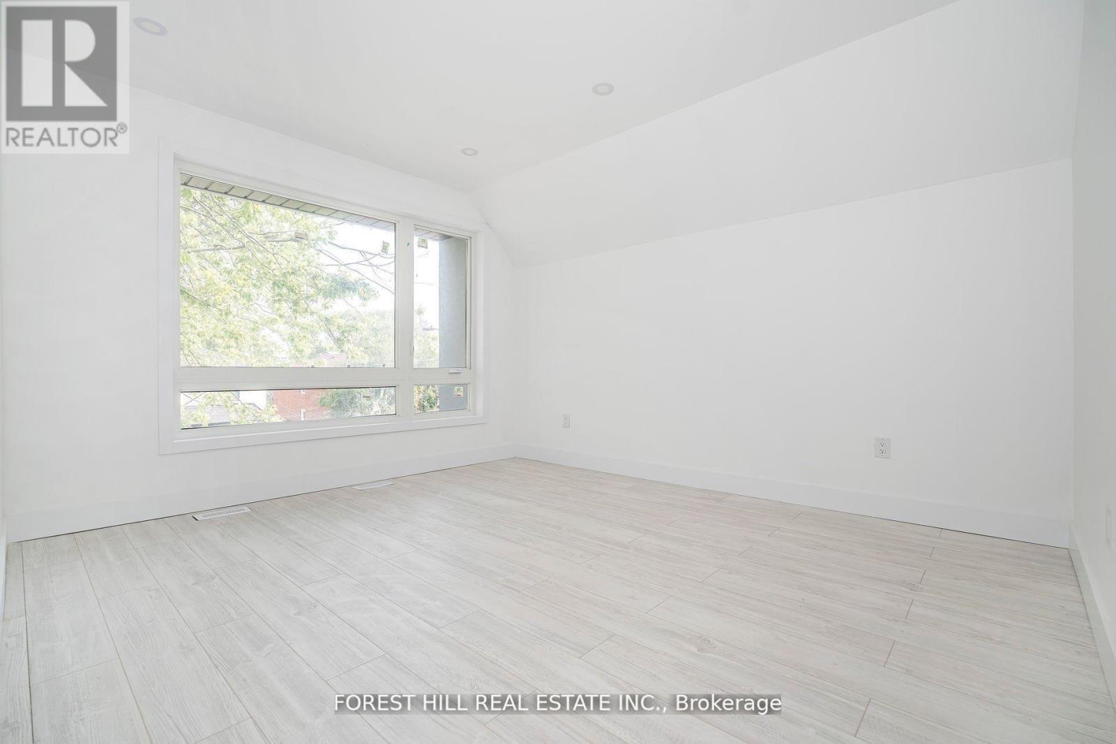 19 Simpson Avenue, Toronto, Ontario  M8Z 1C9 - Photo 22 - W12763602