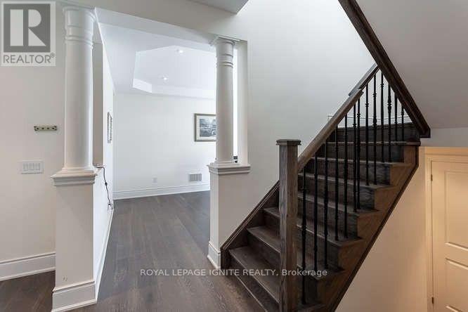 9 Smallwood Road, Brampton, Ontario  L7A 4Y7 - Photo 5 - W12763608