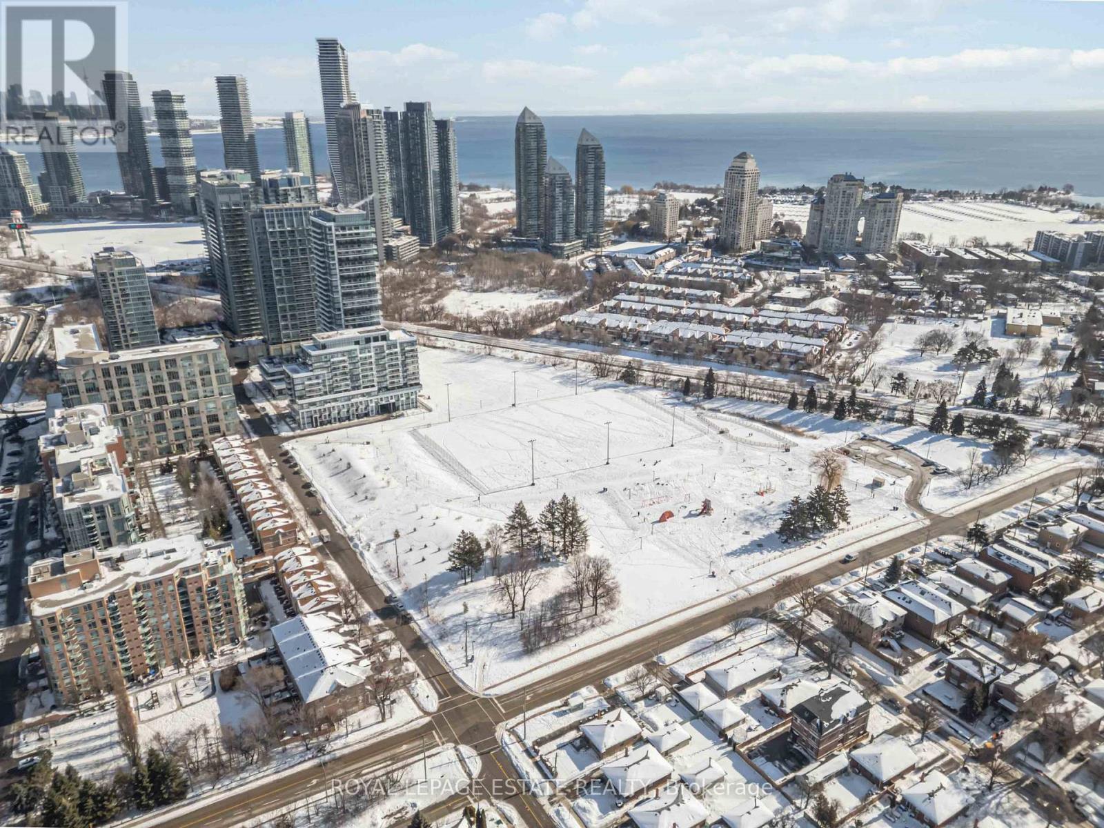 92 Milton Street, Toronto, Ontario  M4Y 2Y2 - Photo 28 - W12763610