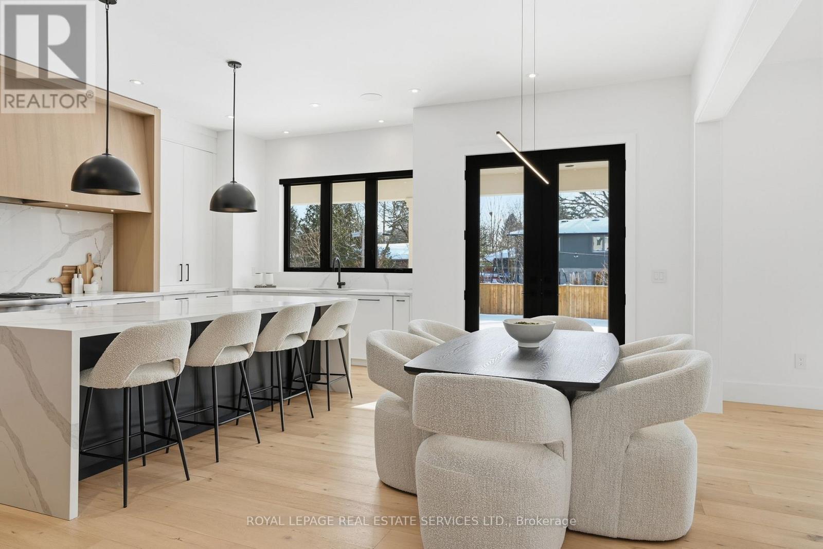 2054 Vickery Drive, Oakville, Ontario  L6L 2J1 - Photo 11 - W12763612