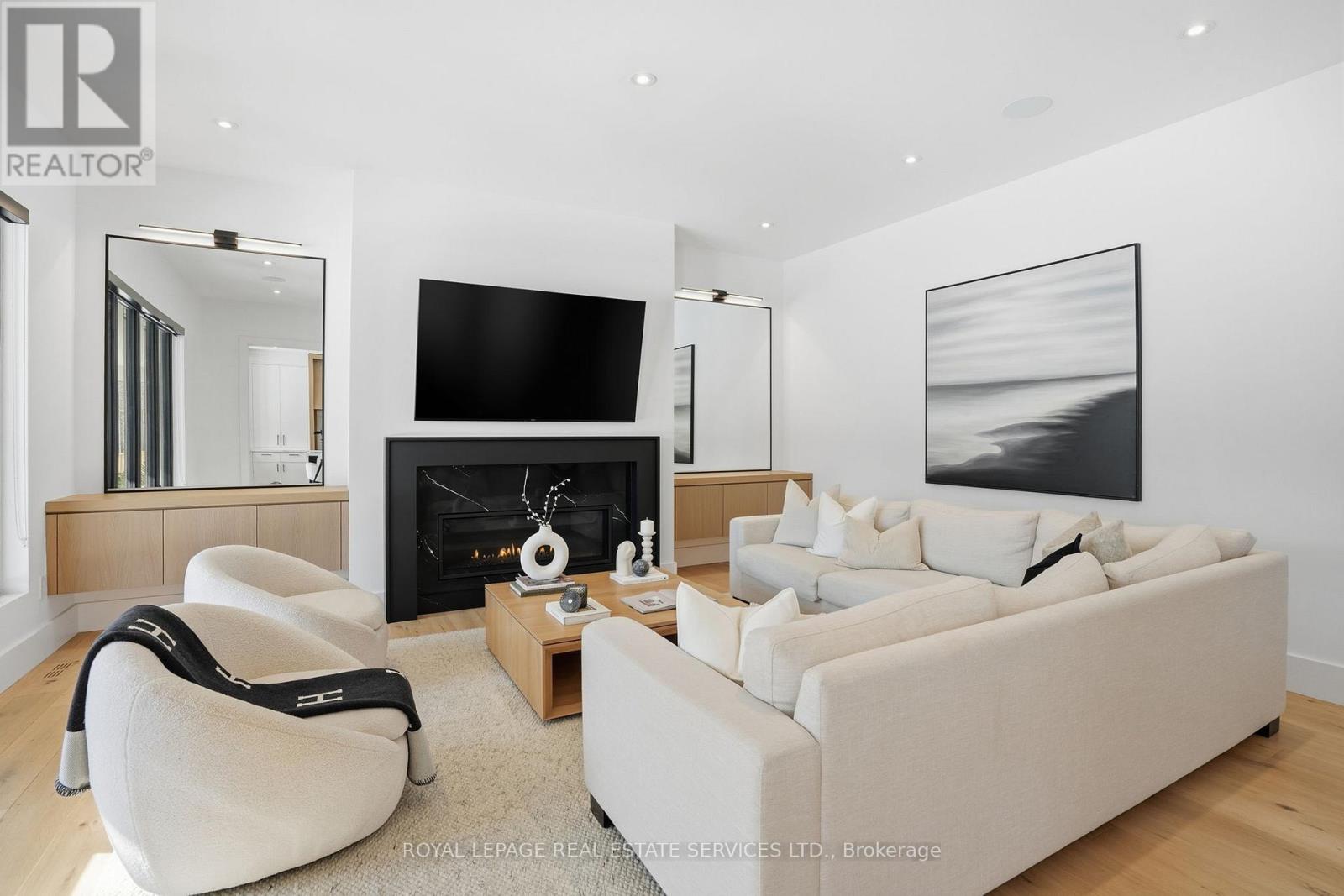 2054 Vickery Drive, Oakville, Ontario  L6L 2J1 - Photo 19 - W12763612