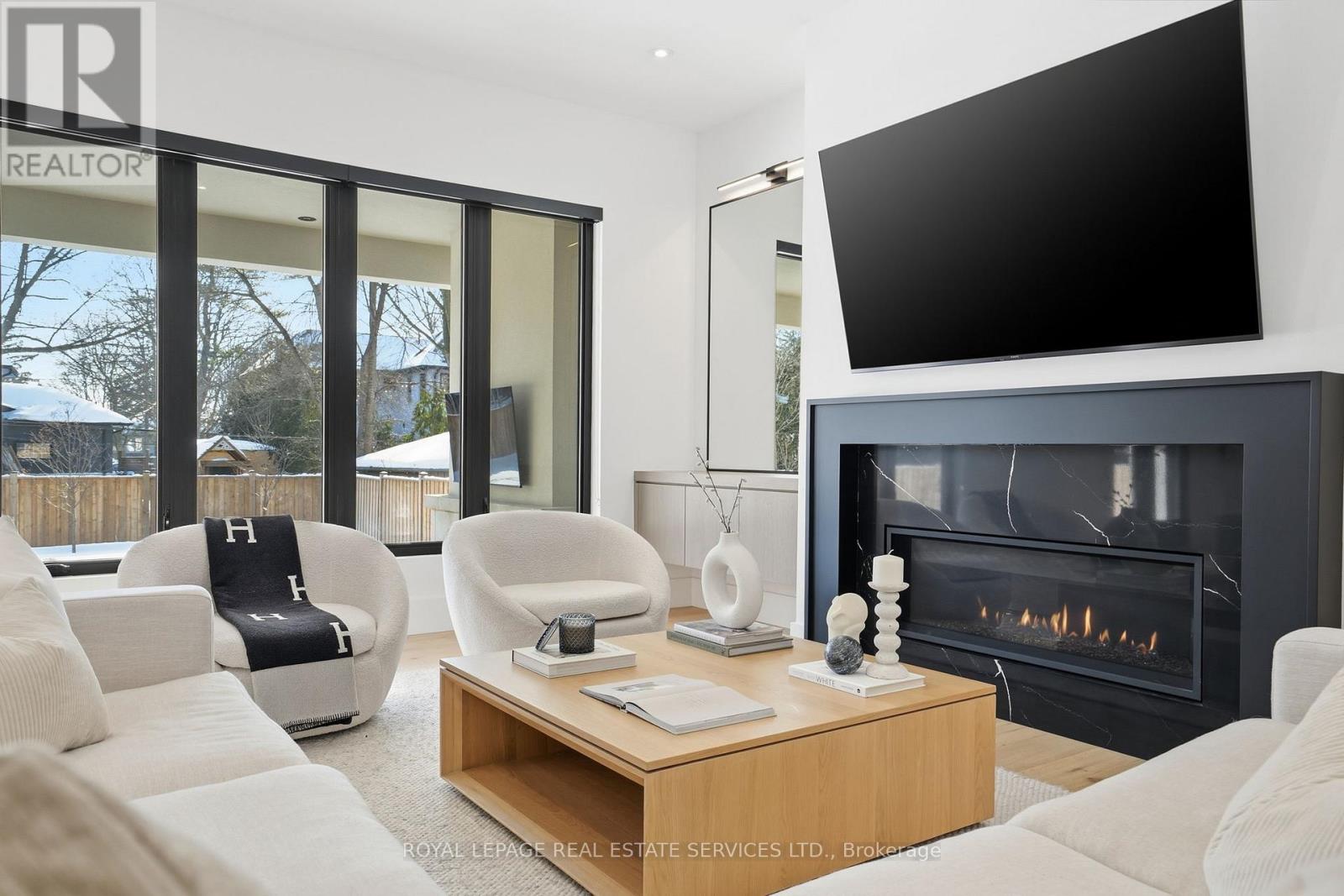 2054 Vickery Drive, Oakville, Ontario  L6L 2J1 - Photo 20 - W12763612