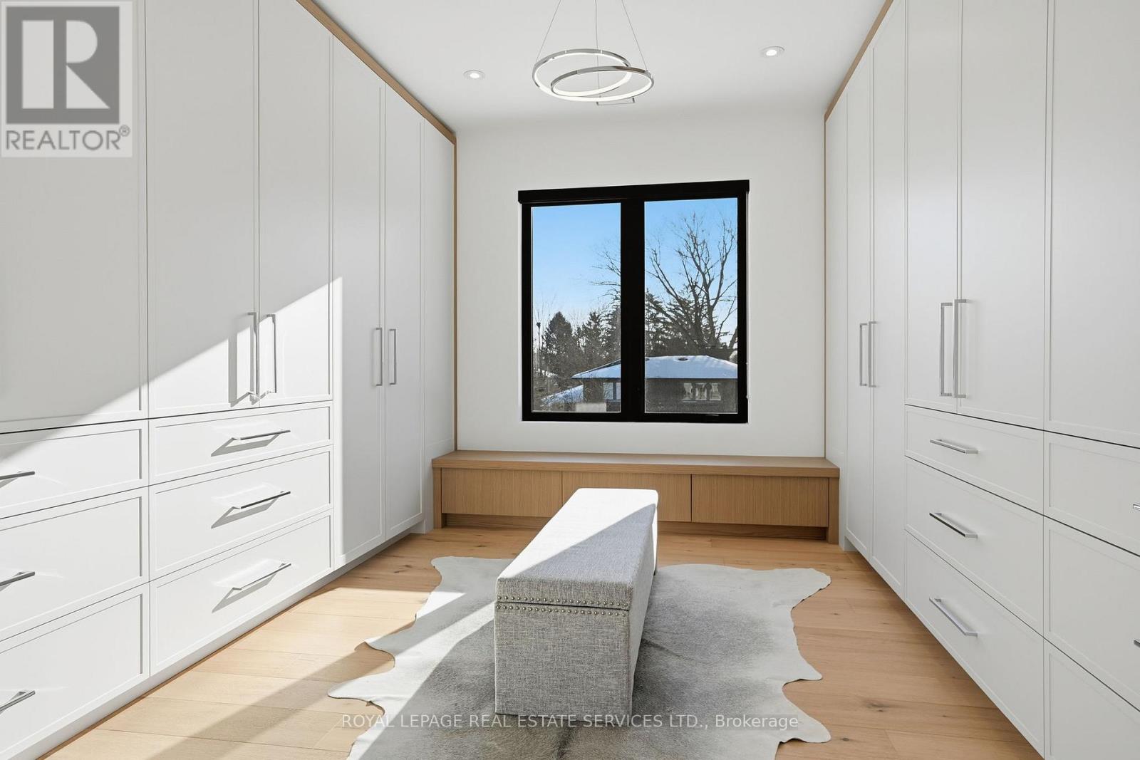 2054 Vickery Drive, Oakville, Ontario  L6L 2J1 - Photo 27 - W12763612