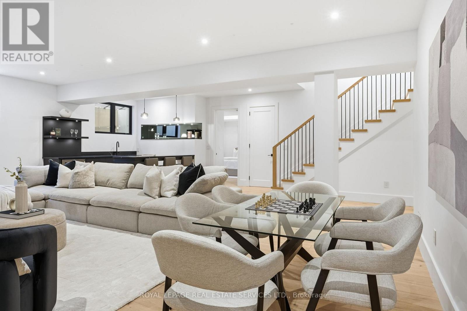 2054 Vickery Drive, Oakville, Ontario  L6L 2J1 - Photo 40 - W12763612