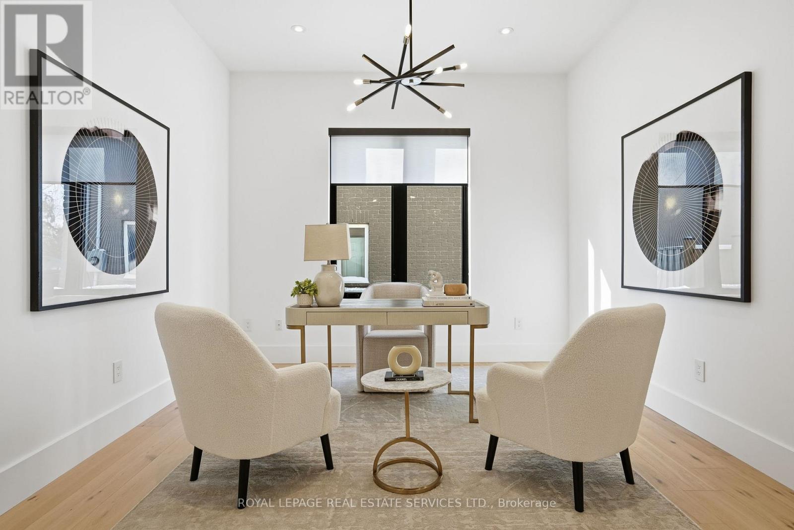 2054 Vickery Drive, Oakville, Ontario  L6L 2J1 - Photo 9 - W12763612