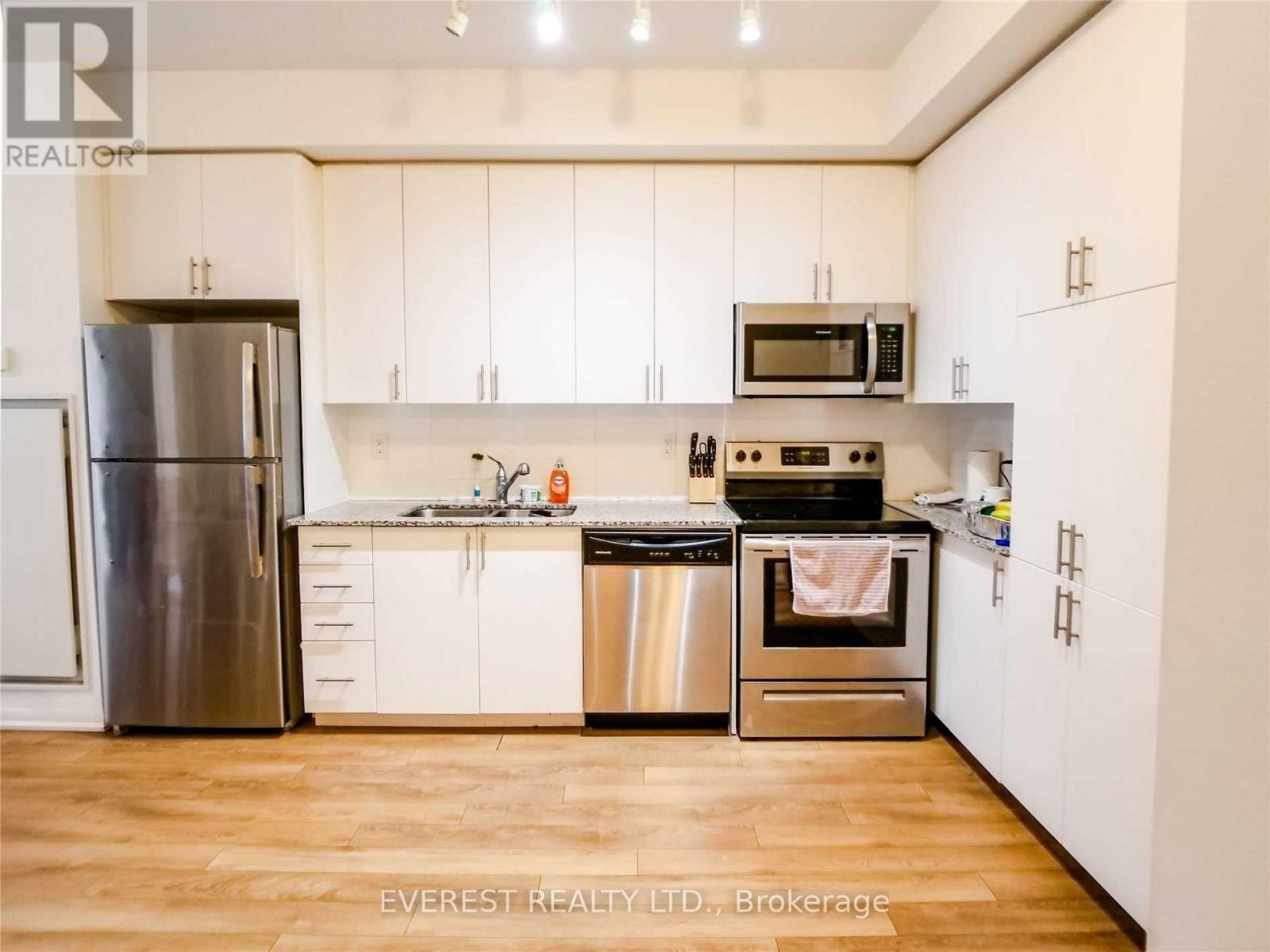 620 - 3091 Dufferin Street, Toronto, Ontario  M6A 2S7 - Photo 2 - W12763616