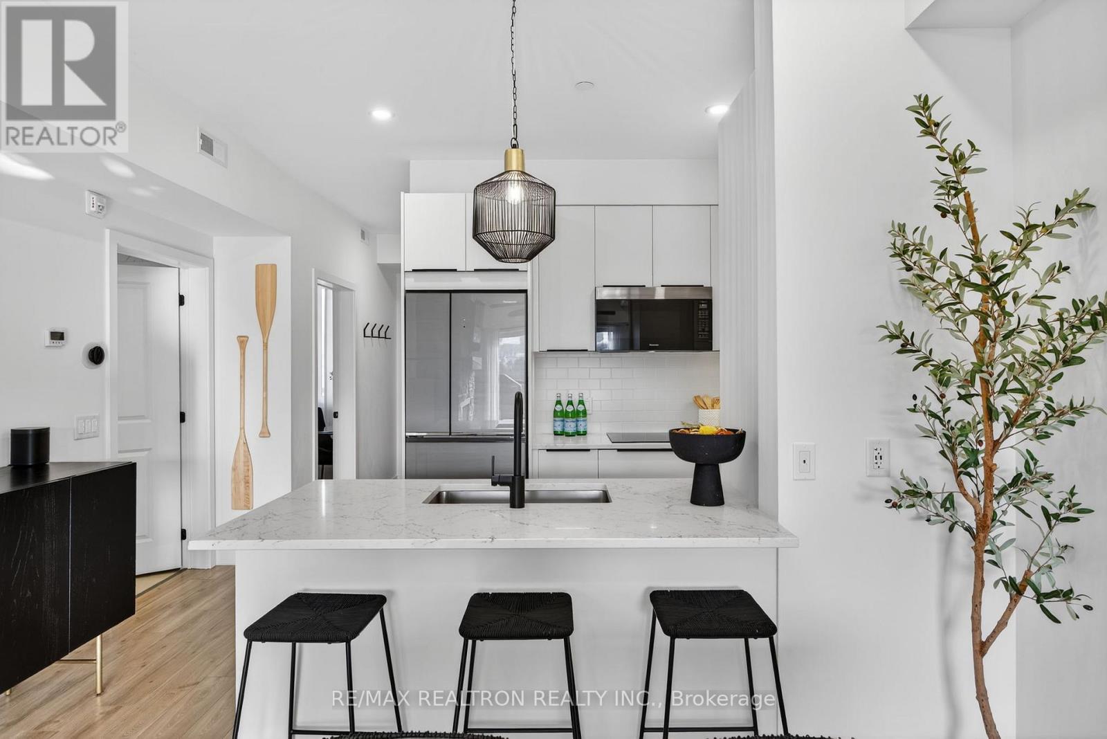 305 - 18 Beckwith Lane, Blue Mountains, Ontario  L9Y 3B6 - Photo 11 - X12763448