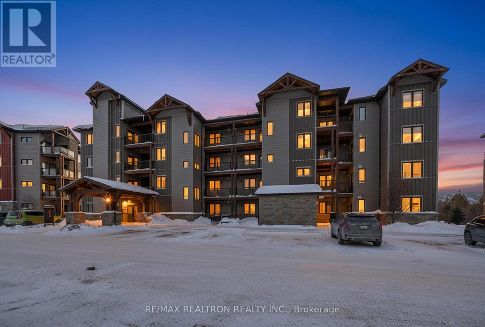 305 - 18 Beckwith Lane, Blue Mountains, Ontario  L9Y 3B6 - Photo 2 - X12763448