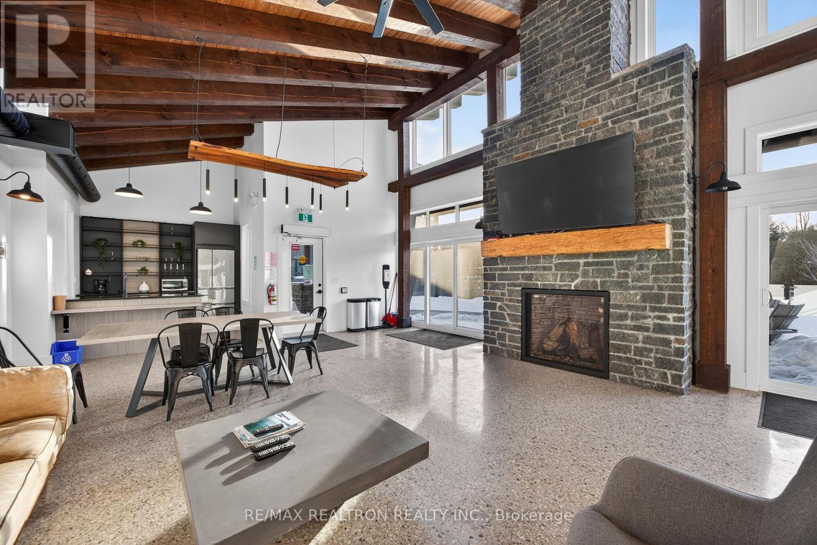 305 - 18 Beckwith Lane, Blue Mountains, Ontario  L9Y 3B6 - Photo 42 - X12763448