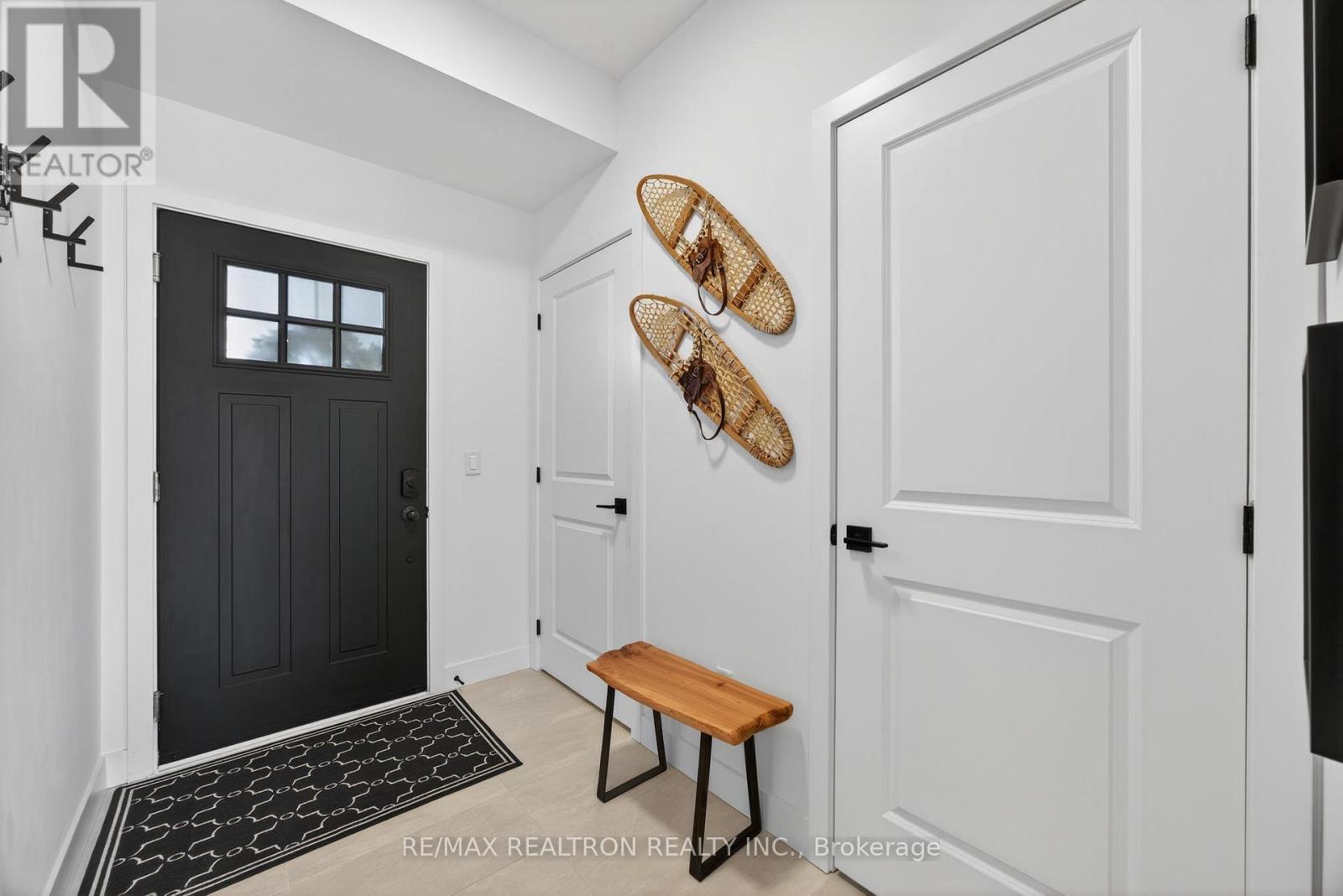 305 - 18 Beckwith Lane, Blue Mountains, Ontario  L9Y 3B6 - Photo 6 - X12763448