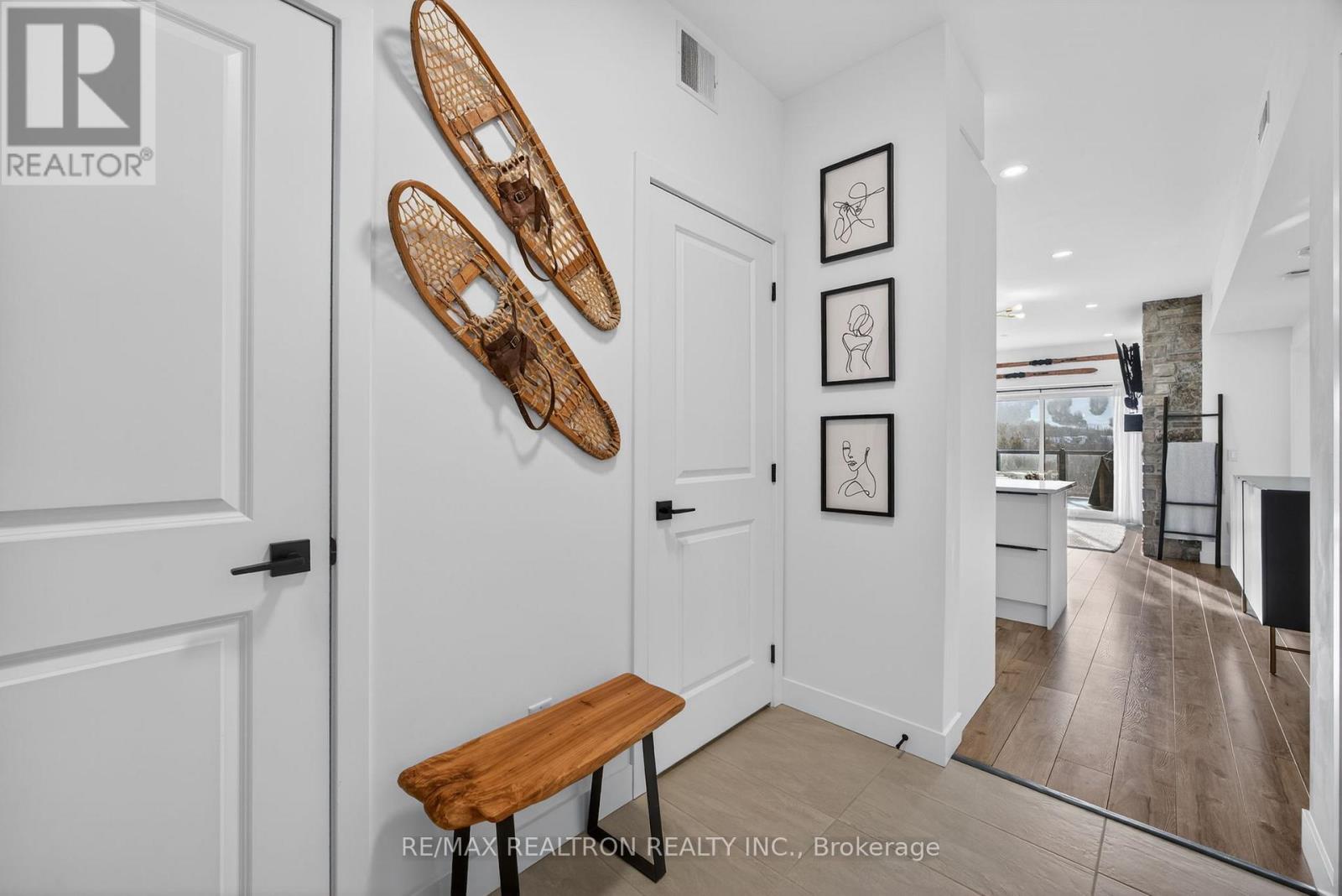 305 - 18 Beckwith Lane, Blue Mountains, Ontario  L9Y 3B6 - Photo 7 - X12763448