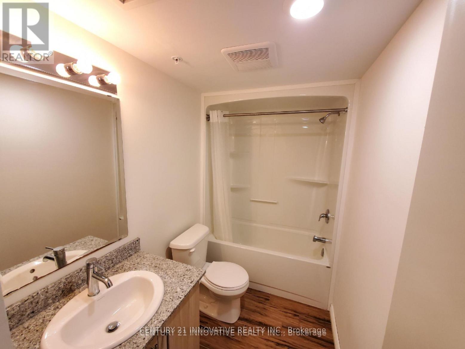 #f415 - 275 Larch Street, Waterloo, Ontario  N2L 3R2 - Photo 7 - X12763506