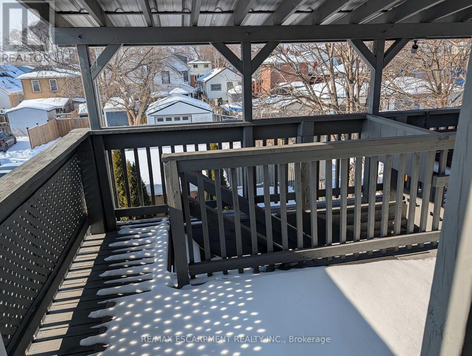 Upper - 12 East 24th Street, Hamilton, Ontario  L8V 2X7 - Photo 16 - X12763524