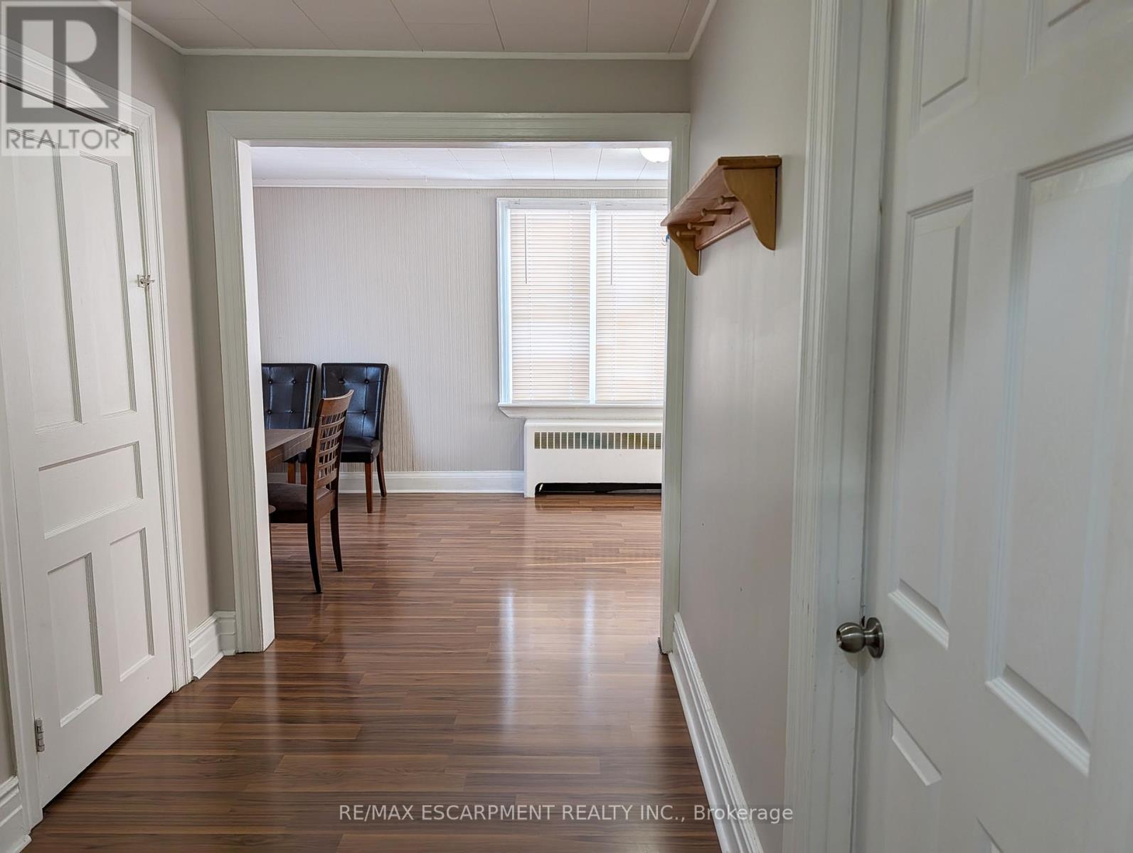 Upper - 12 East 24th Street, Hamilton, Ontario  L8V 2X7 - Photo 7 - X12763524